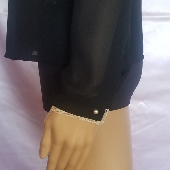 Sexy Nun Blouse - Picture 3 of 3